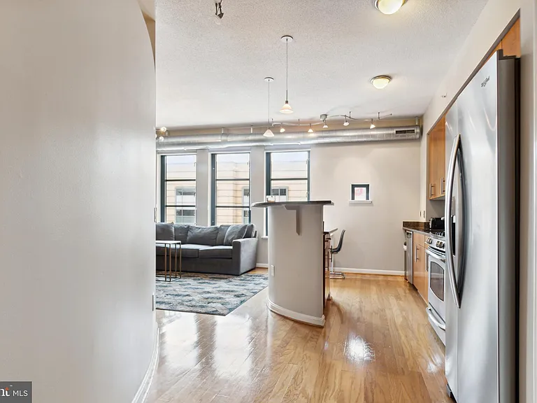 1390 Kenyon St NW #519 — Photo 4