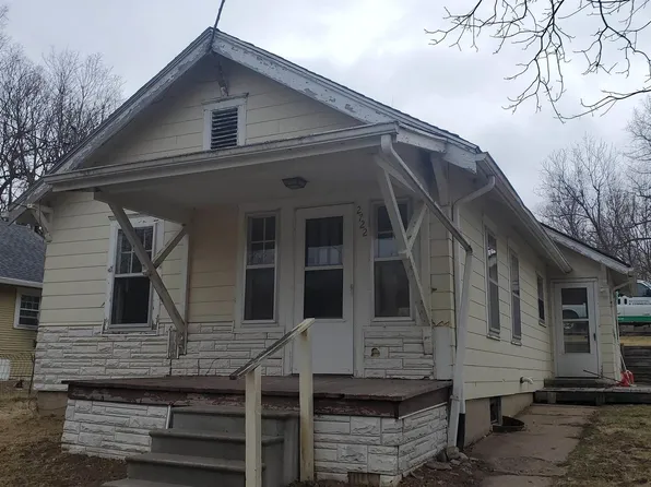2722 Prospect St, Sioux City, IA 51104