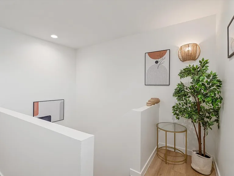 1818 W Earll Dr — Photo 18