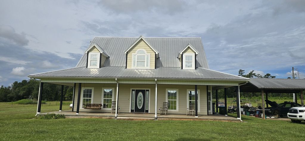 2635 Leland Rd - Property Image