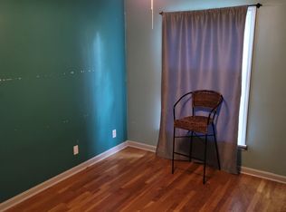 7510 Manslick Rd, Louisville, KY 40214