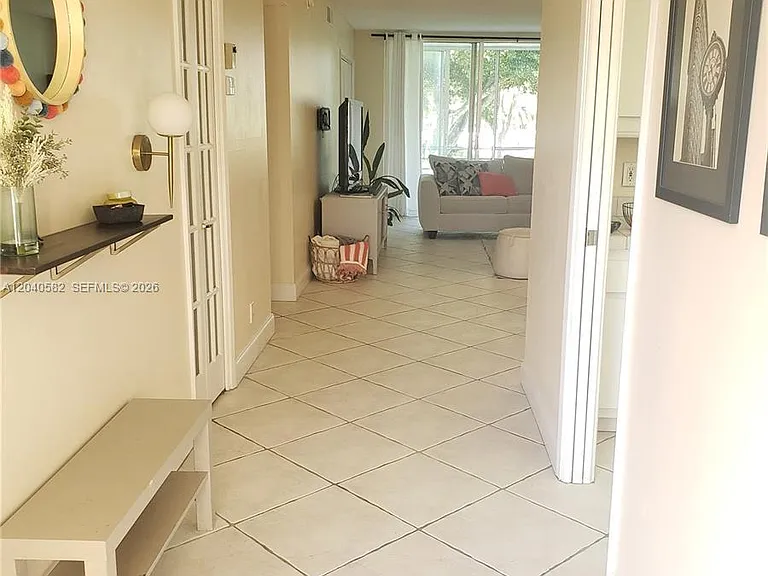 550 Oaks Ln #202 — Photo 11