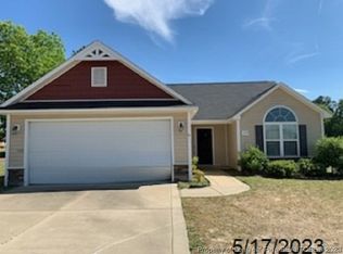 119 Blackhawk Ln, Raeford, NC 28376