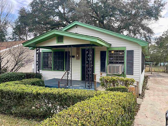 5th image of 741 Westcott Dr