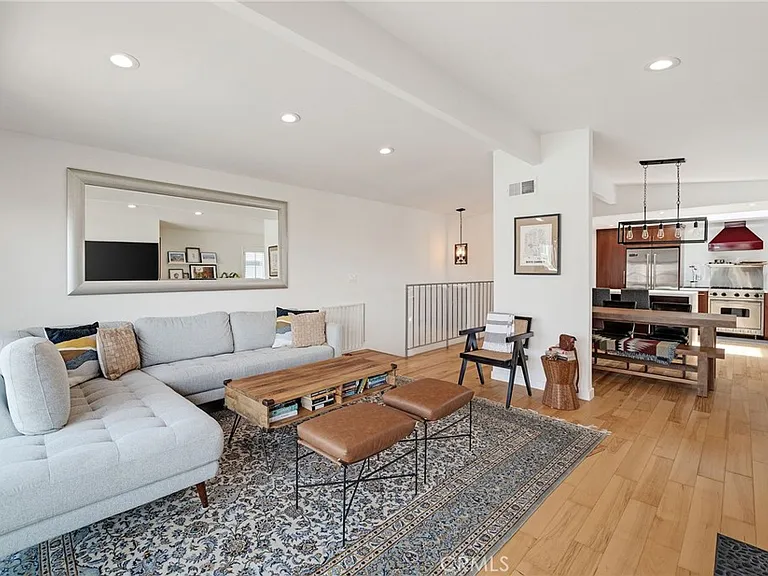 1214 1st Pl — Photo 17