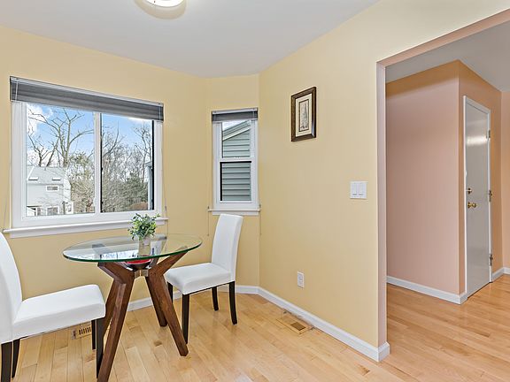 JanetB-55 Bridle Path-8.JPG