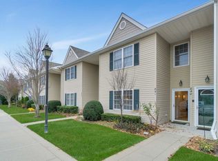 841 Madeira Blvd, Melville, NY