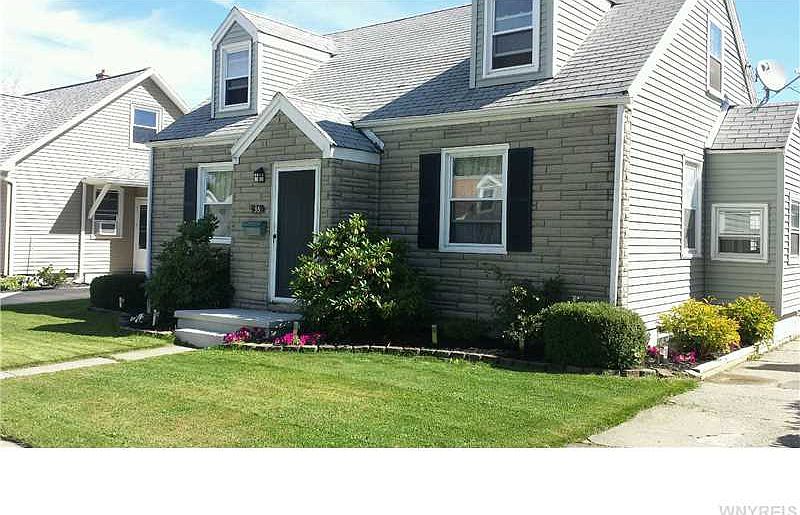 1st image of 36 Avery Ave