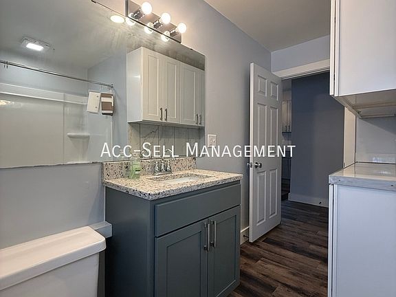 4th image of 745 7th St NW