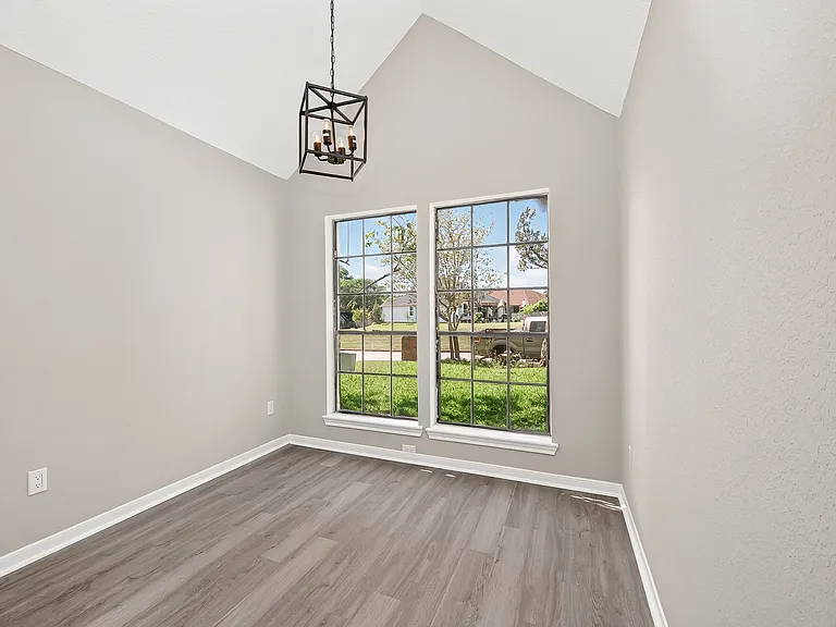 4906 Pleasure Lake Ln — Photo 23