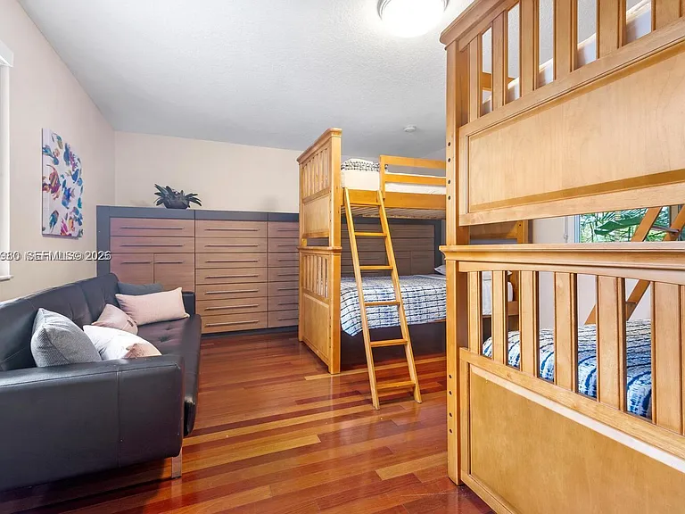 4101 Bayview Dr — Photo 31