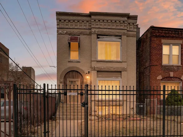 (undisclosed Address), Chicago, IL 60637