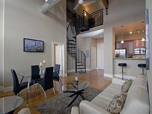 Junction Shop Lofts — Photo 2