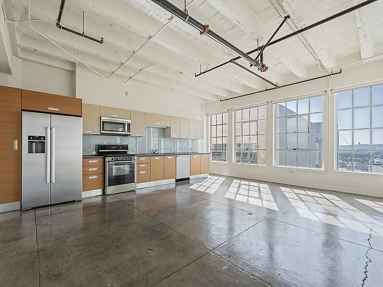 Santee Court — Photo 15