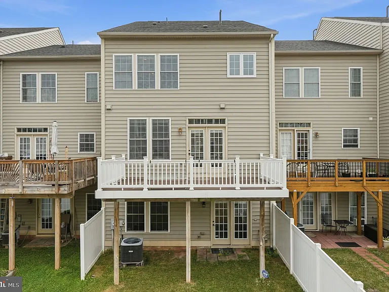 21253 Park Grove Ter — Photo 41