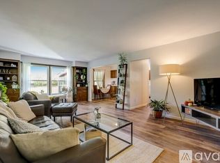 16450 Dane Ct E #16450, Brookfield, WI 53005