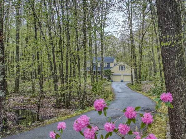 5 Valley View Drive, Bedford, NH 03110
