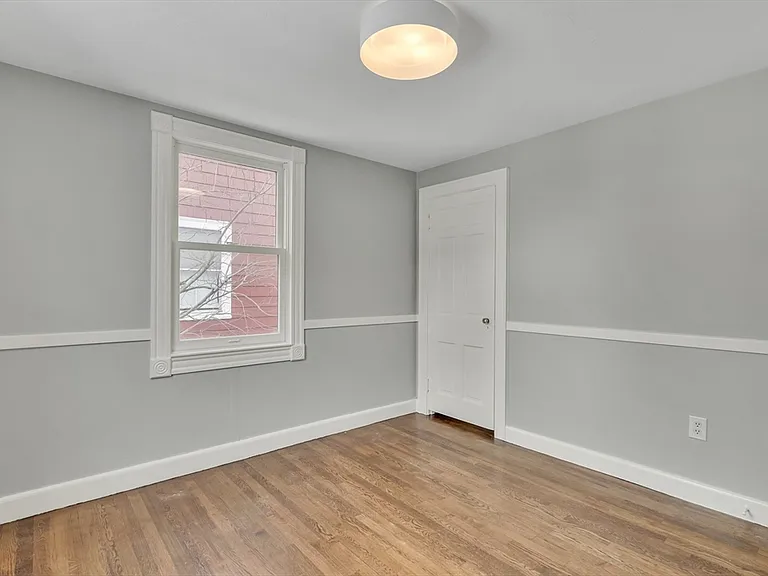 19 Fairview Ave #B — Photo 19