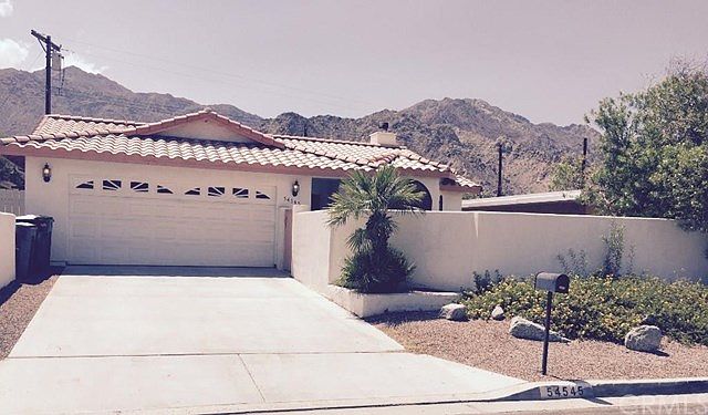 1st image of 54545 Avenida Diaz