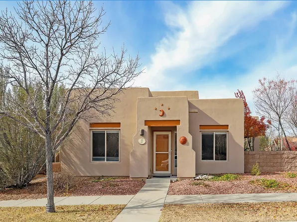 9 Victorio Peak, Santa Fe, NM 87508