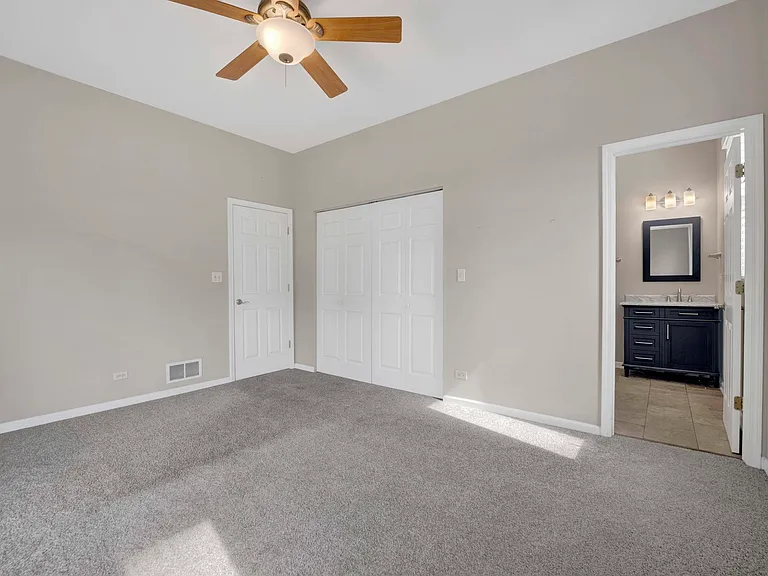 1517 W Fry St #2 — Photo 21