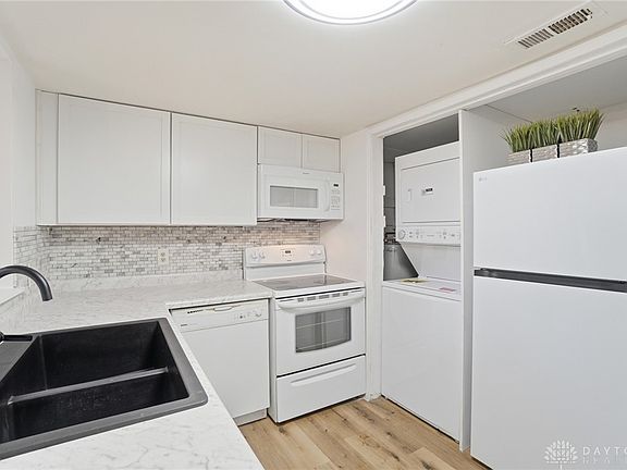 2nd image of 51 Winchester Pl