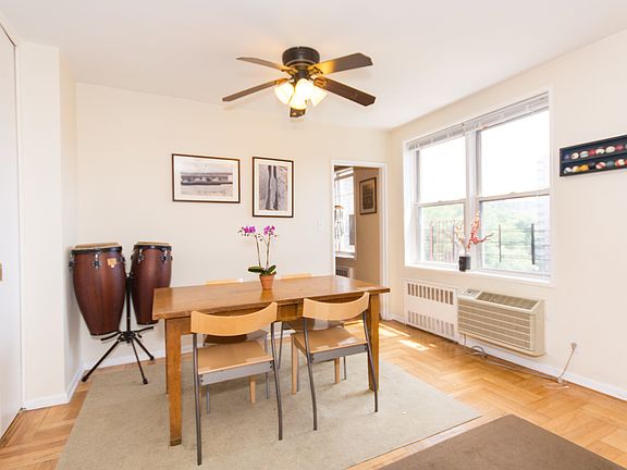 2nd image of 3901 Independence Ave APT 6R