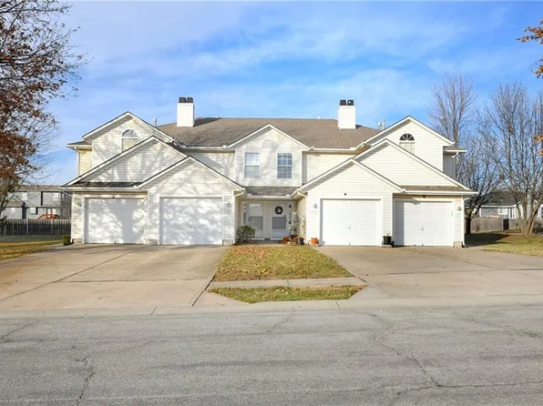 722 SE 13th St, Lees Summit, MO 64081