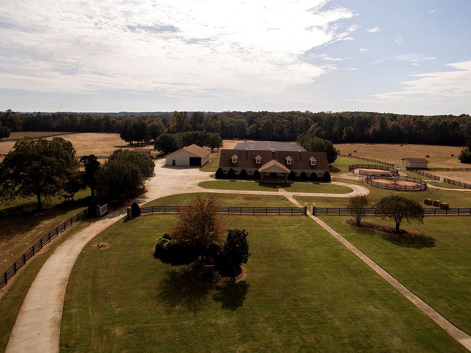 1st image of 1034 Hodges Cir