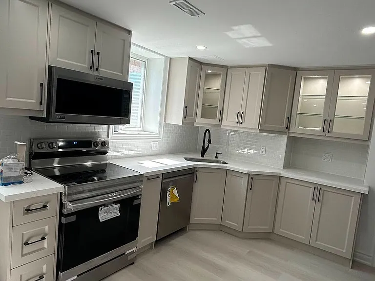 22 Hodgson Rd #BASEMENT — Photo 2