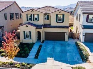 251 Cobalt Dr, Hollister, CA 95023