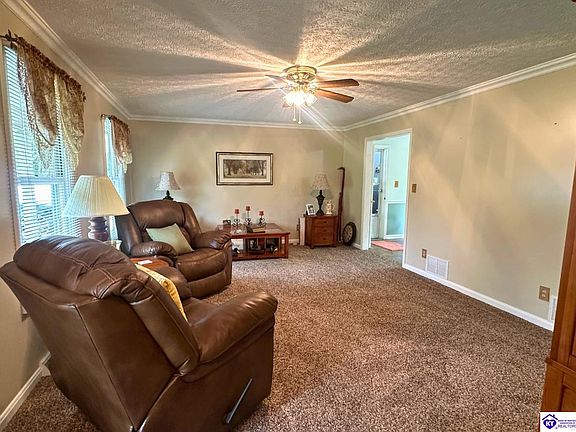 5th image of 909 Forest Hills Dr