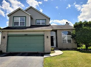 1919 Ridgemoor Dr, Plainfield, IL 60586