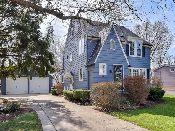 418 Ann St, West Chicago, IL 60185