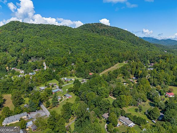 3rd image of 256 Black Rock Mountain Pkwy