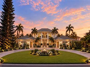700 Bow Line DR, NAPLES, FL 34103