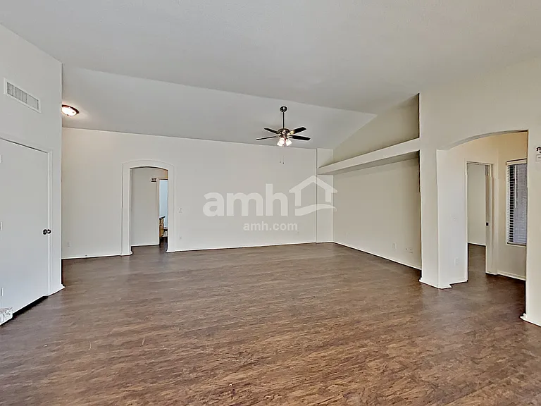 13984 N 134th Dr — Photo 9
