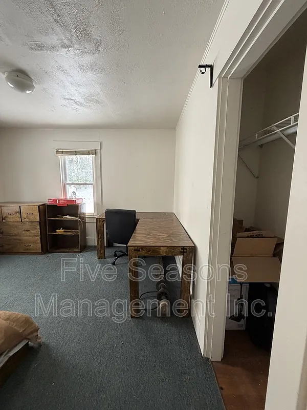 2 bed, 1.0 bath, 700 sqft, $1,600 — Photo 4