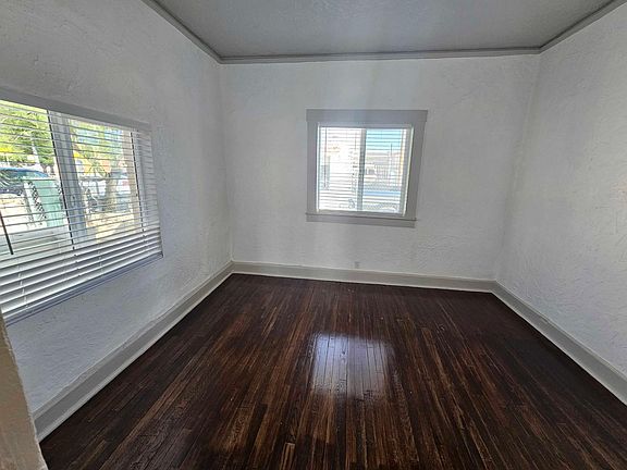 5th image of 8001 Alameda Ave APT 1