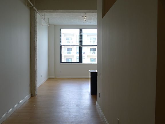 2nd image of 4600 Woodward Ave APT 411