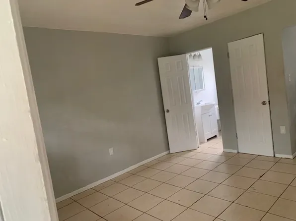 2116 12th St W #2, Bradenton, FL 34205