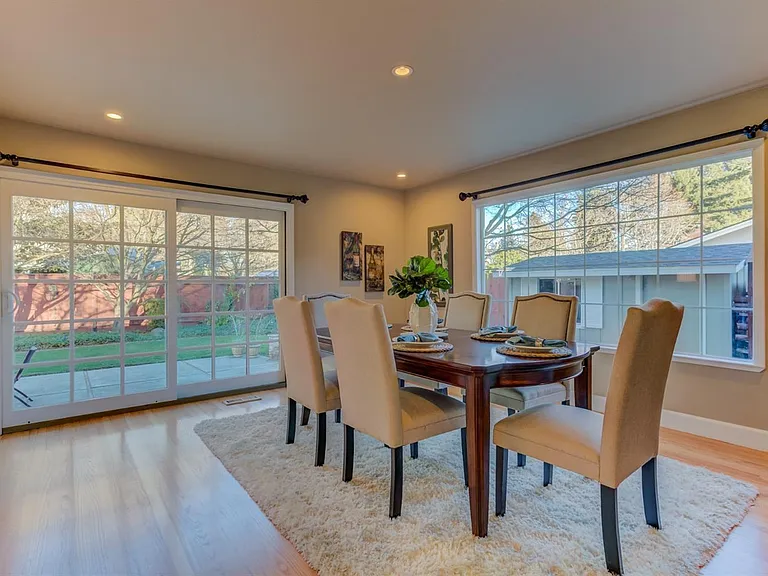 2572 Rollingwood Dr — Photo 8
