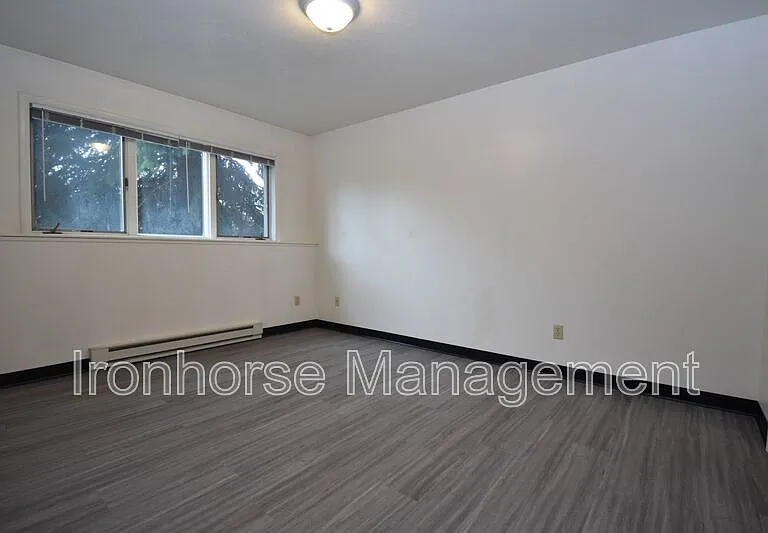 813 W Villard St #70 — Photo 19