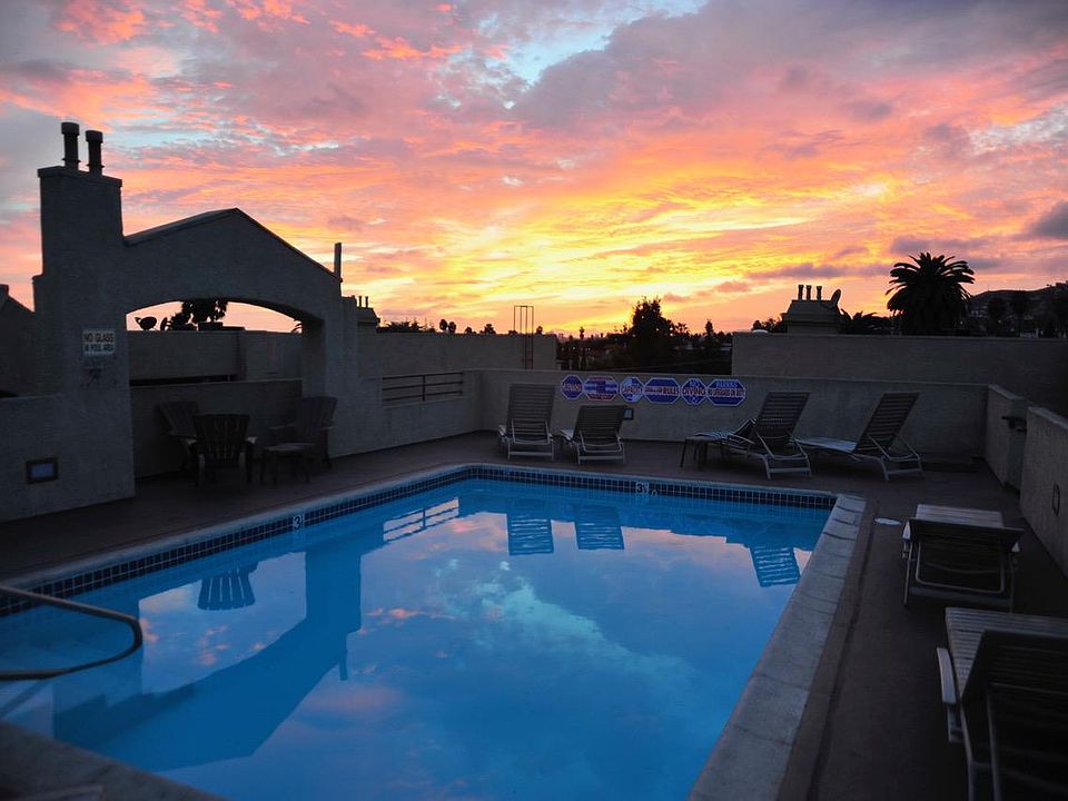 1st image of 1409 N Alta Vista Blvd