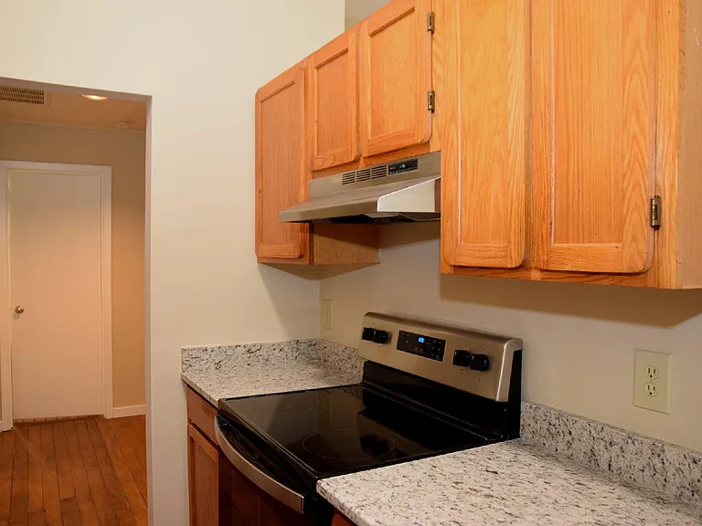 1500 River Mill Dr #305 — Photo 12