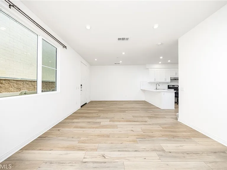 17 Aria St — Photo 5