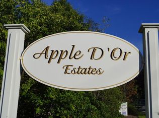 92 Grist Mill Rd, Littleton, MA 01460