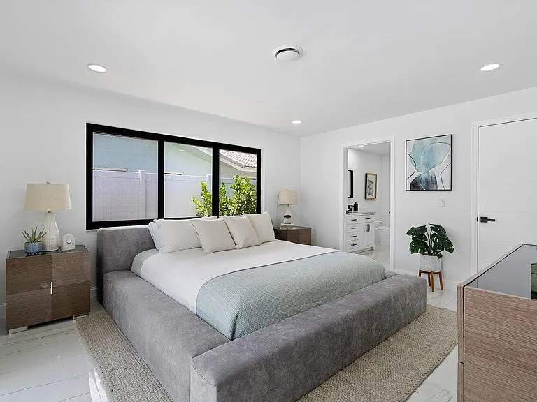 1200 SW 8th St — Photo 24