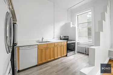 Rented by Bond New York