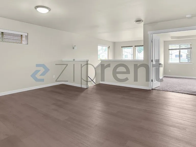 7805 163rd Street Ct E — Photo 10